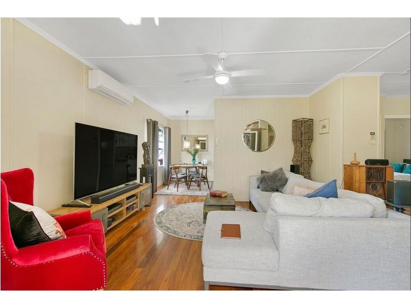 29 Lawson Street, Oxley QLD 4075