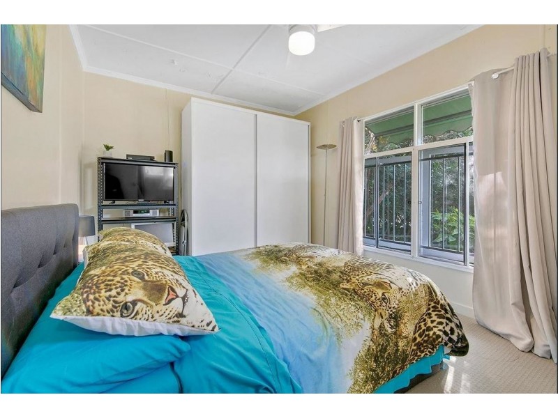 29 Lawson Street, Oxley QLD 4075