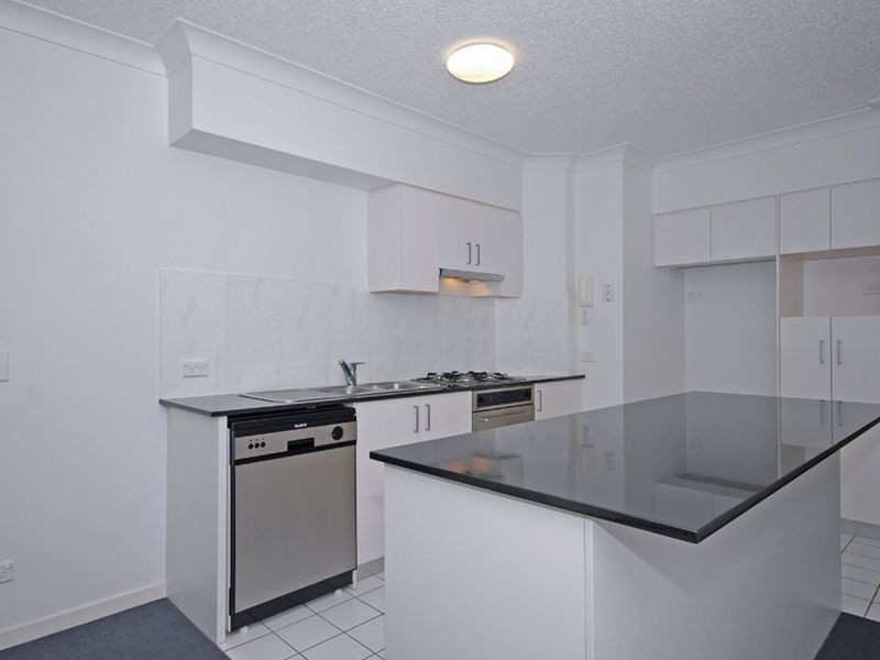 202/21 Patrick Lane, Toowong QLD 4066