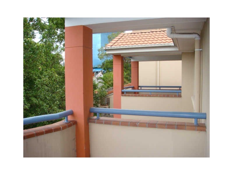 9/31 Glen Road, Toowong QLD 4066