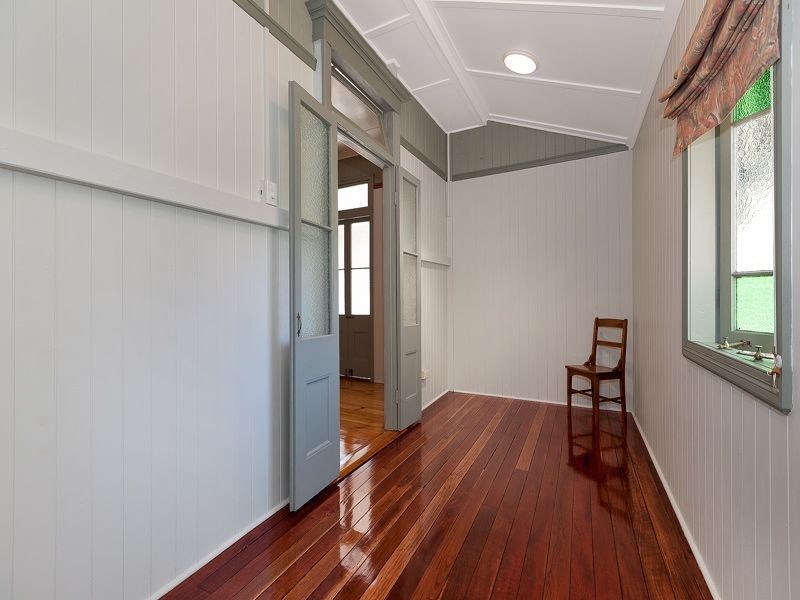 6 Union Street, Taringa QLD 4068