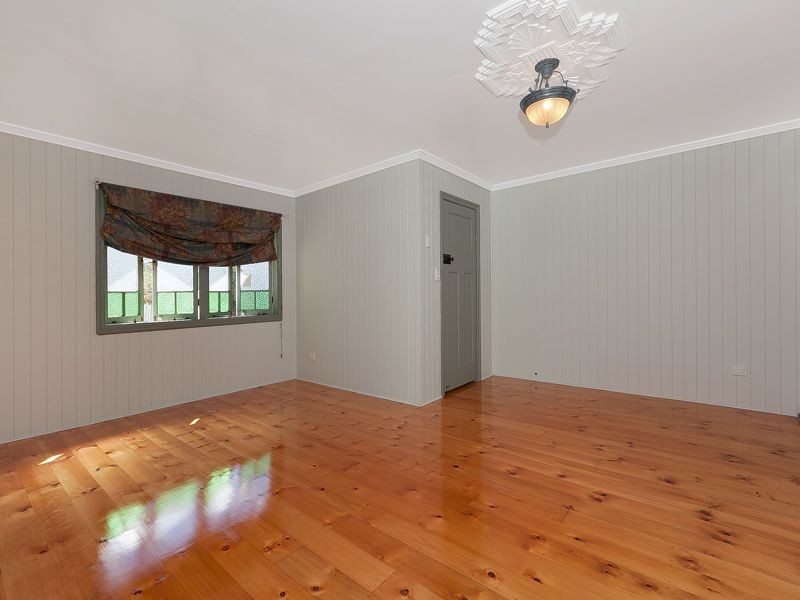 6 Union Street, Taringa QLD 4068