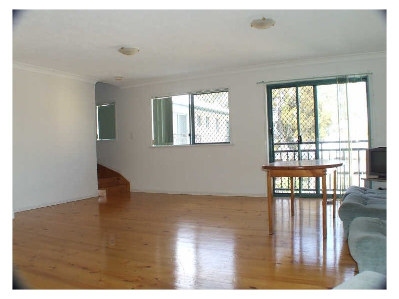 4/23 Burns Road, Toowong QLD 4066