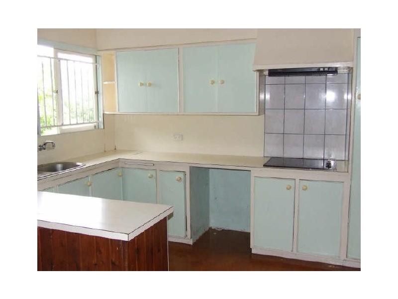52 Central Avenue, St Lucia QLD 4067