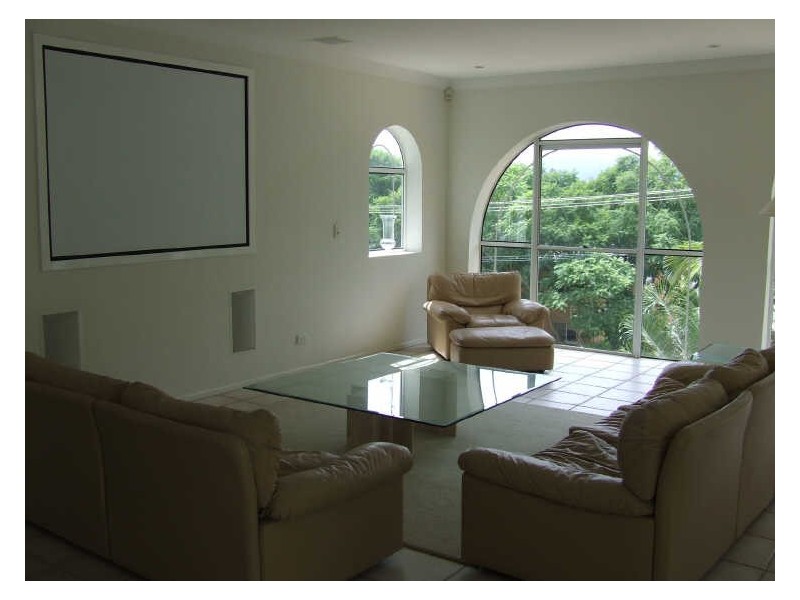 11 Highview Terrace, St Lucia QLD 4067