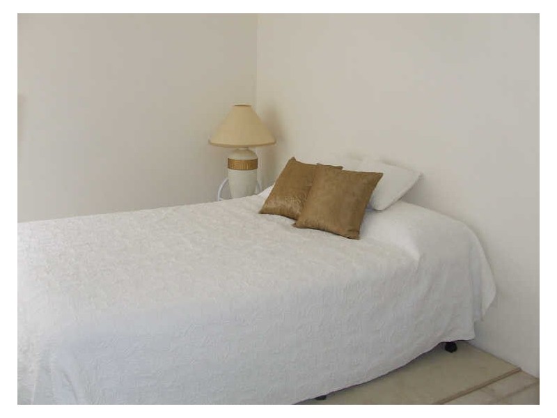 11 Highview Terrace, St Lucia QLD 4067