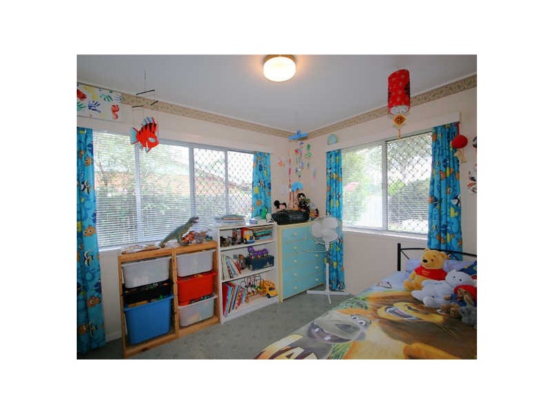 4 Durness Street, Kenmore QLD 4069