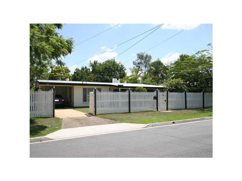 4 Durness Street, Kenmore QLD 4069