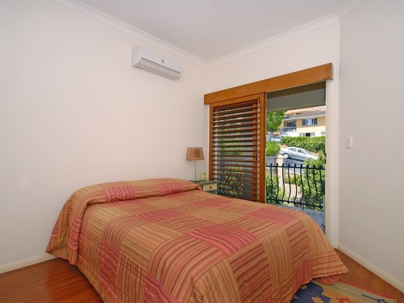 5/40 Highview Terrace, St Lucia QLD 4067