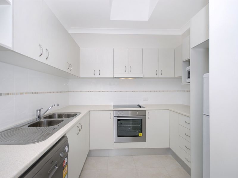 9/15 Whitmore Street, Taringa QLD 4068
