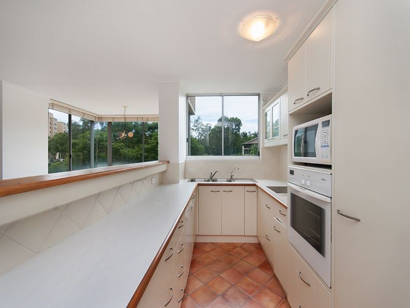 16/82 Sandford Street, St Lucia QLD 4067