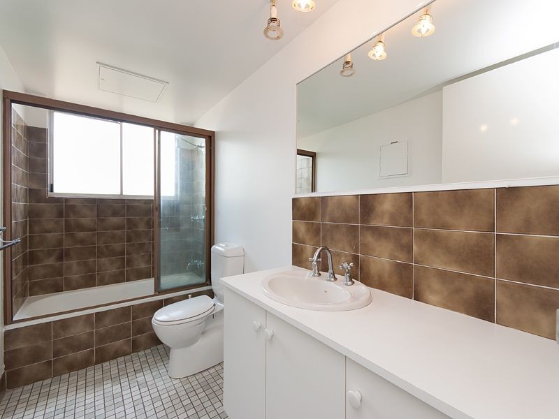 16/82 Sandford Street, St Lucia QLD 4067