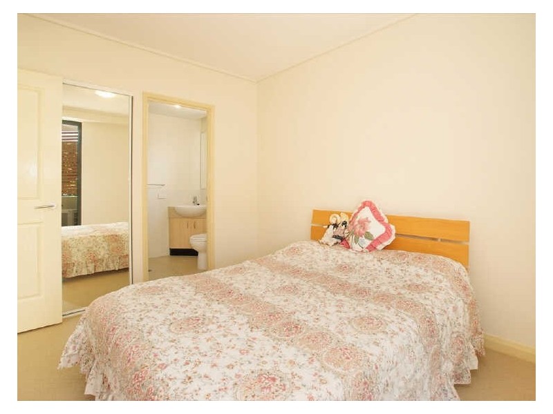 125/7 Land Street, Toowong QLD 4066