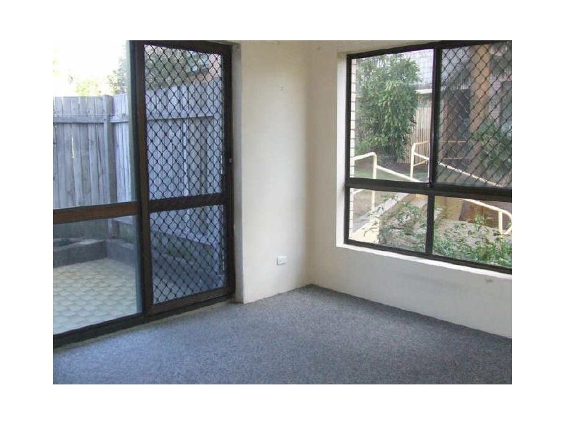 2/12 Bryce Street, St Lucia QLD 4067