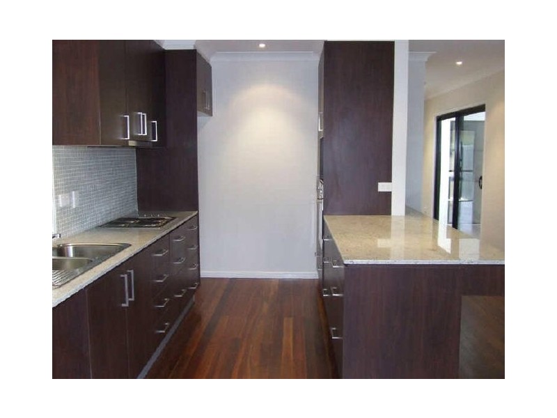 135 Bates Lane, Toowong QLD 4066