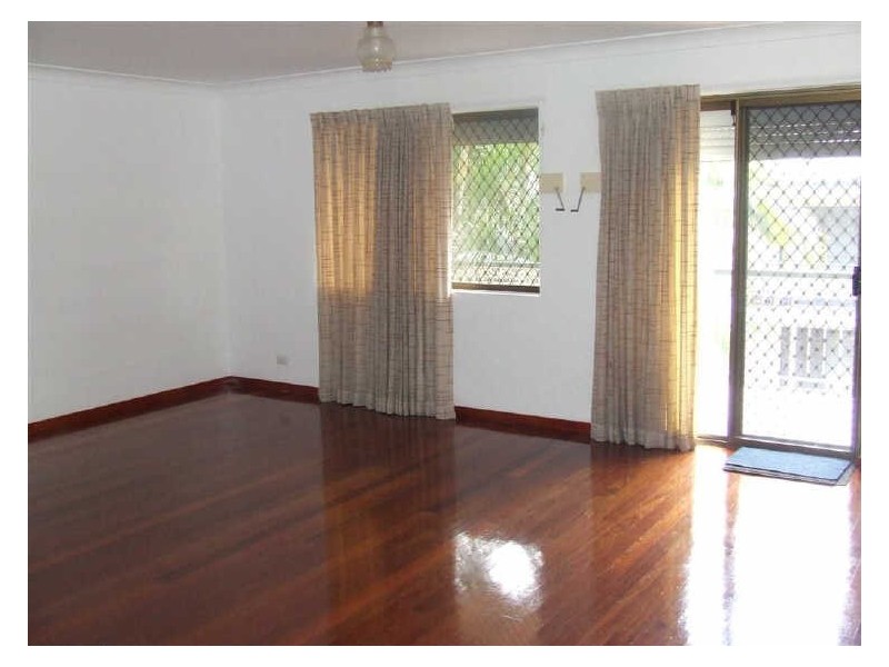 3/42 Sir Fred Schonell Drive, St Lucia QLD 4067