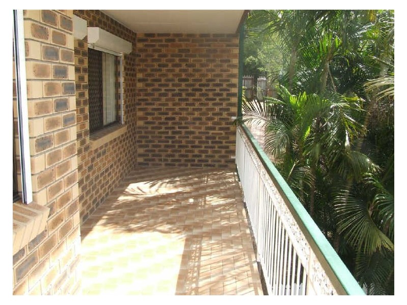 3/42 Sir Fred Schonell Drive, St Lucia QLD 4067