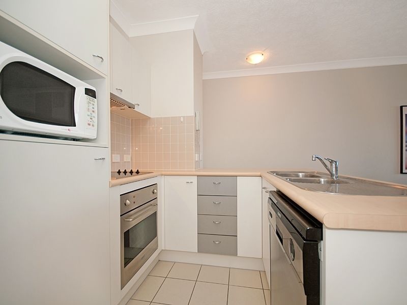 11/36 Holland Street, Toowong QLD 4066