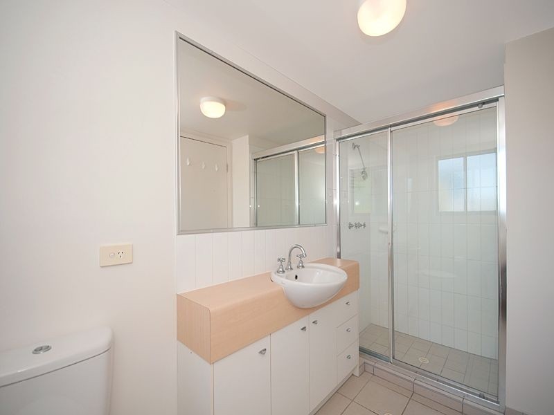 11/36 Holland Street, Toowong QLD 4066