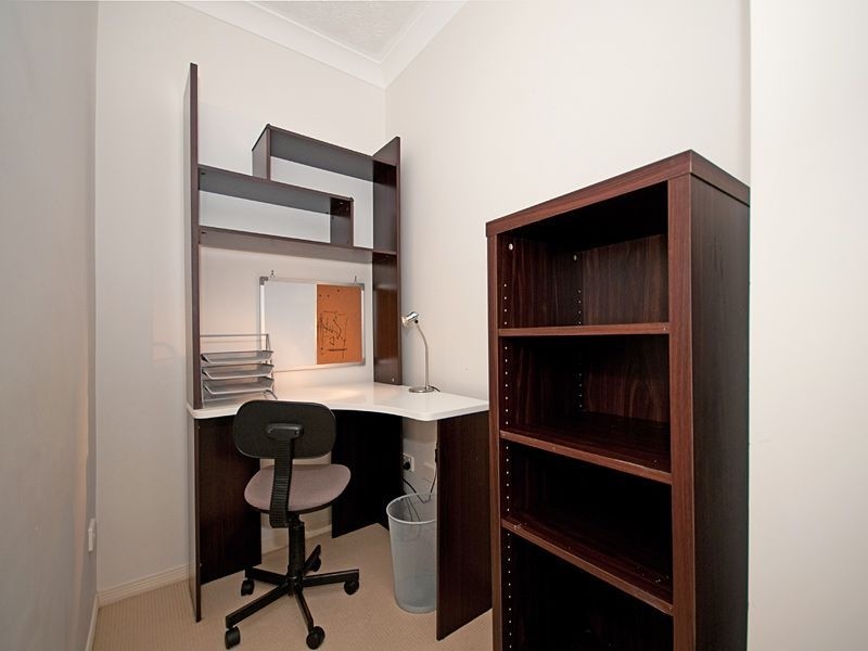 11/36 Holland Street, Toowong QLD 4066