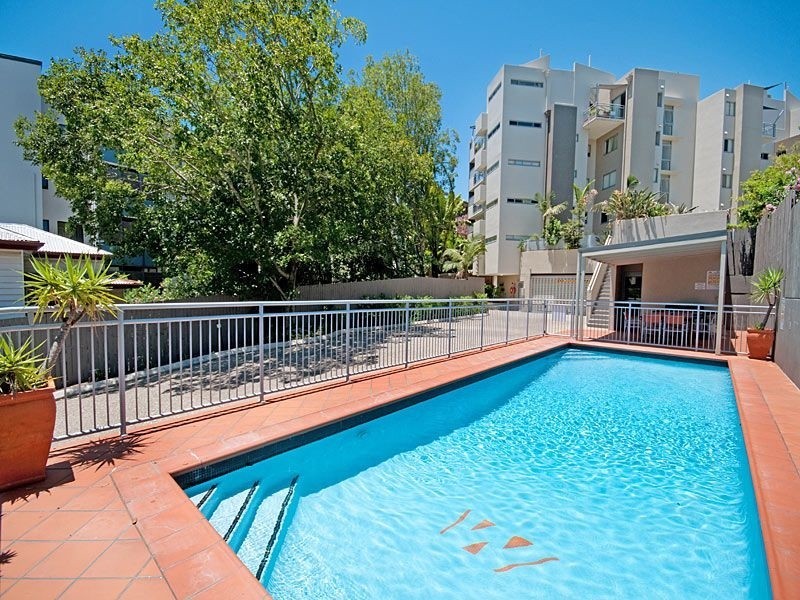 11/36 Holland Street, Toowong QLD 4066