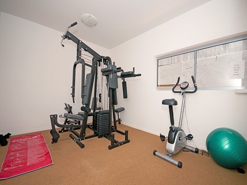 11/36 Holland Street, Toowong QLD 4066