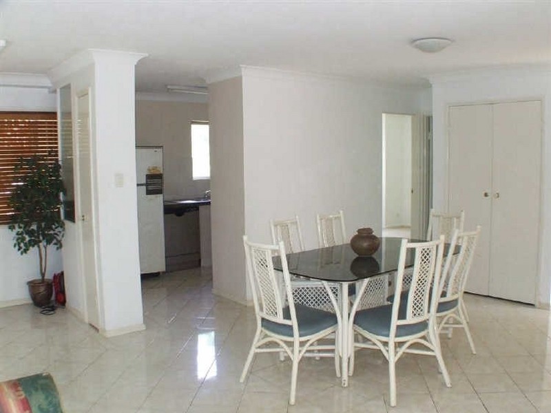 4/99 Macquarie Street, St Lucia QLD 4067