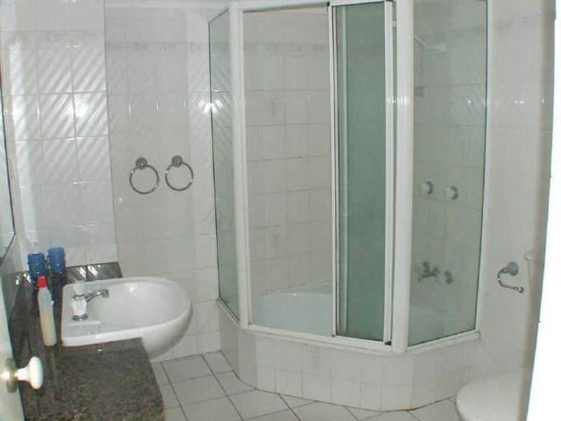 4/99 Macquarie Street, St Lucia QLD 4067