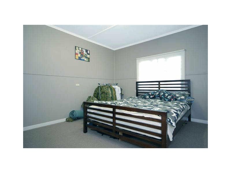 105 Heliopolis Parade, Mitchelton QLD 4053