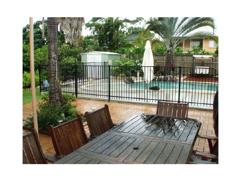 15 Hibiscus Avenue, Redcliffe QLD 4020