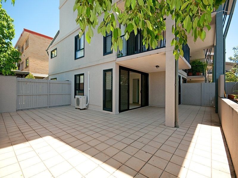 12/60 Sherwood Road, Toowong QLD 4066