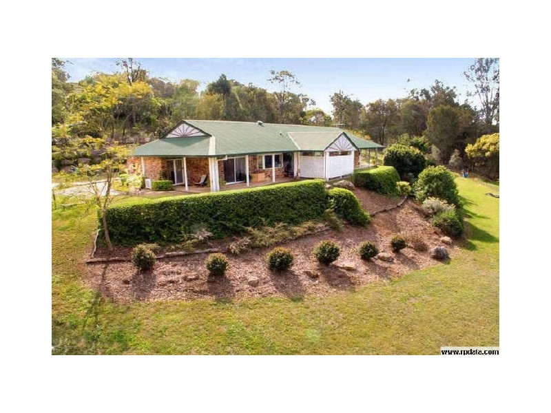 9 Riversleigh Road, Bellbowrie QLD 4070