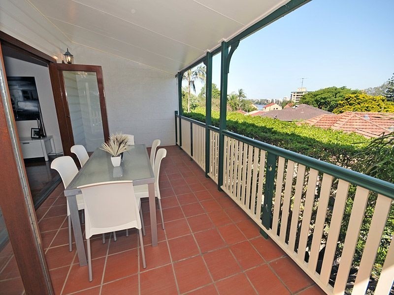 2 Herbert Street, Toowong QLD 4066
