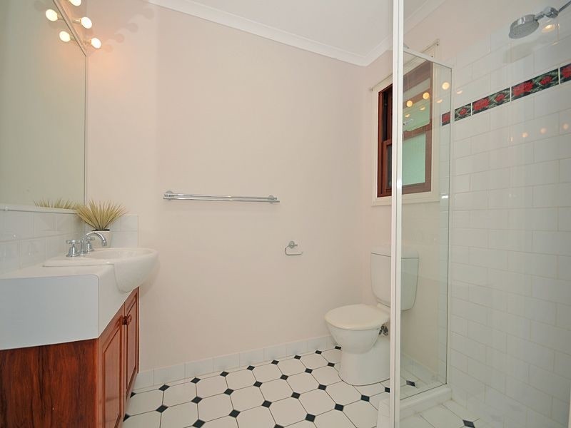2 Herbert Street, Toowong QLD 4066