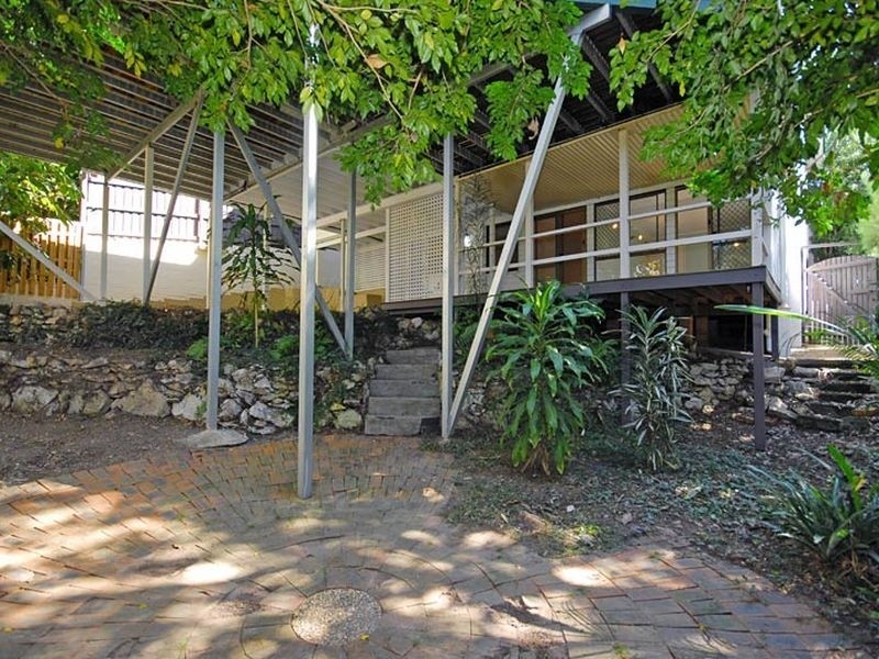 99 Central Avenue, St Lucia QLD 4067