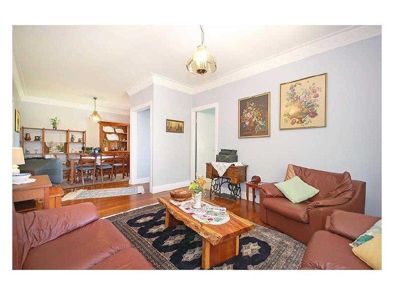 25 Bellevue Parade, Taringa QLD 4068