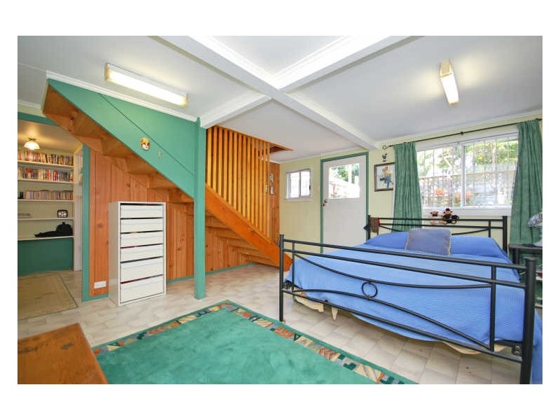 25 Bellevue Parade, Taringa QLD 4068