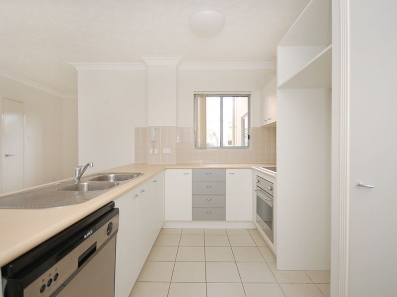 8/36 Holland Street, Toowong QLD 4066