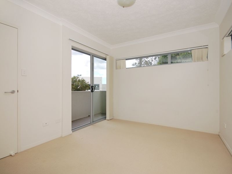 8/36 Holland Street, Toowong QLD 4066