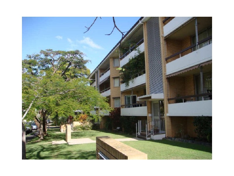 7/24 Laurence Street, St Lucia QLD 4067
