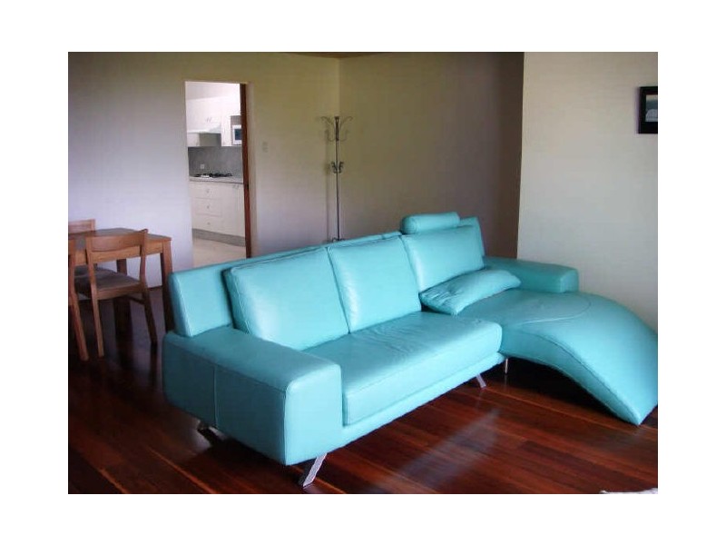 7/24 Laurence Street, St Lucia QLD 4067