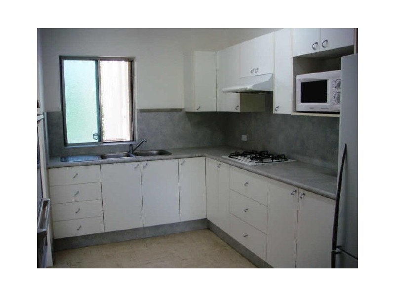 7/24 Laurence Street, St Lucia QLD 4067