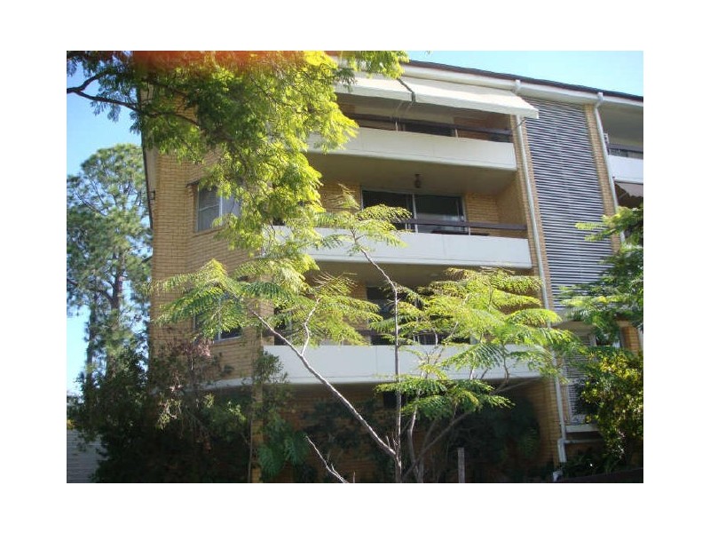 7/24 Laurence Street, St Lucia QLD 4067