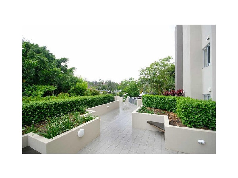 1/36 Holland Street, Toowong QLD 4066