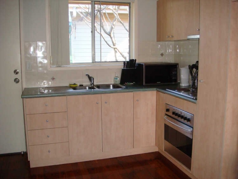 2/39 Salisbury Street, Indooroopilly QLD 4068