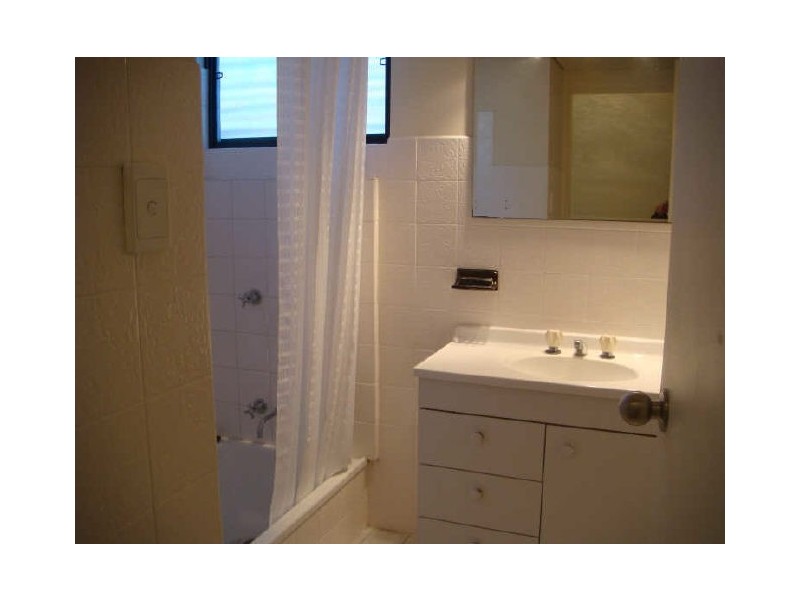 1/54 Brisbane Street, St Lucia QLD 4067