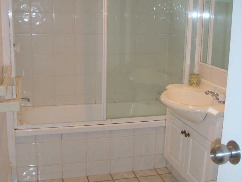 2/1 Little Maryvale Street, Toowong QLD 4066