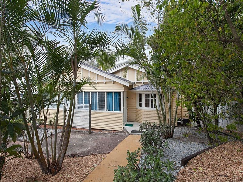 8 Keltie Street, Taringa QLD 4068