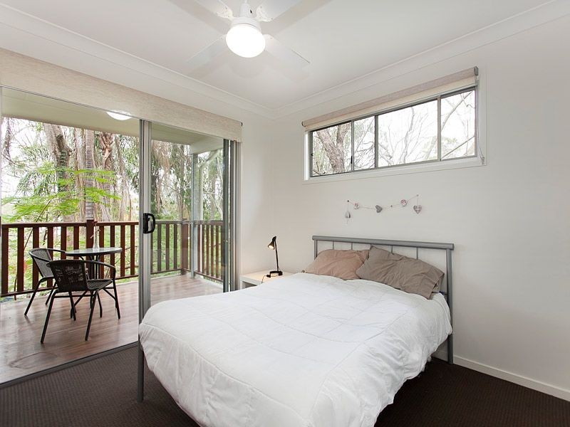 8 Keltie Street, Taringa QLD 4068