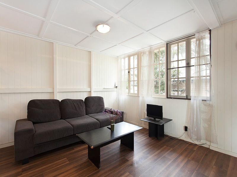 8 Keltie Street, Taringa QLD 4068